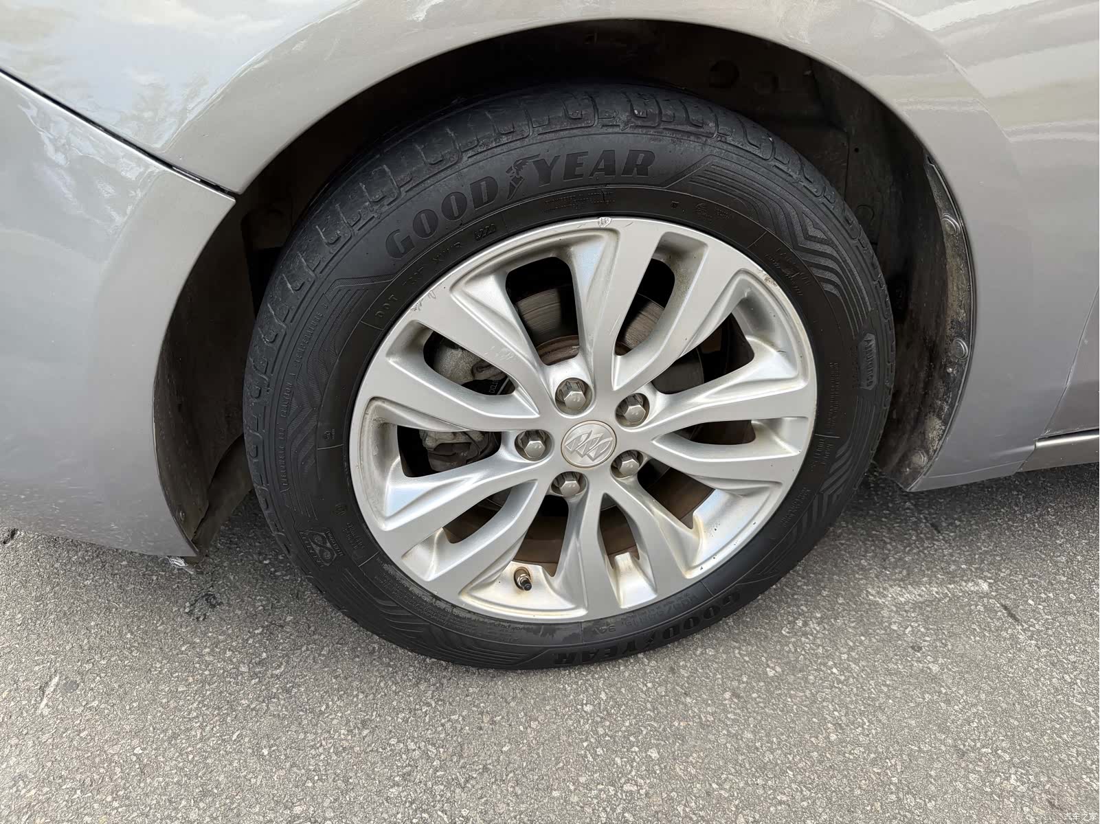 Buick V, 2018 4