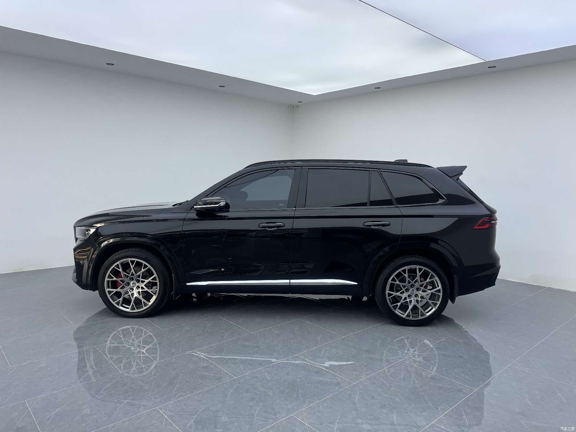 Geely Xingyue L, 2025 7