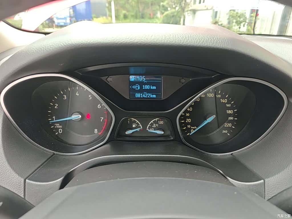 Ford Focus, 2017 12