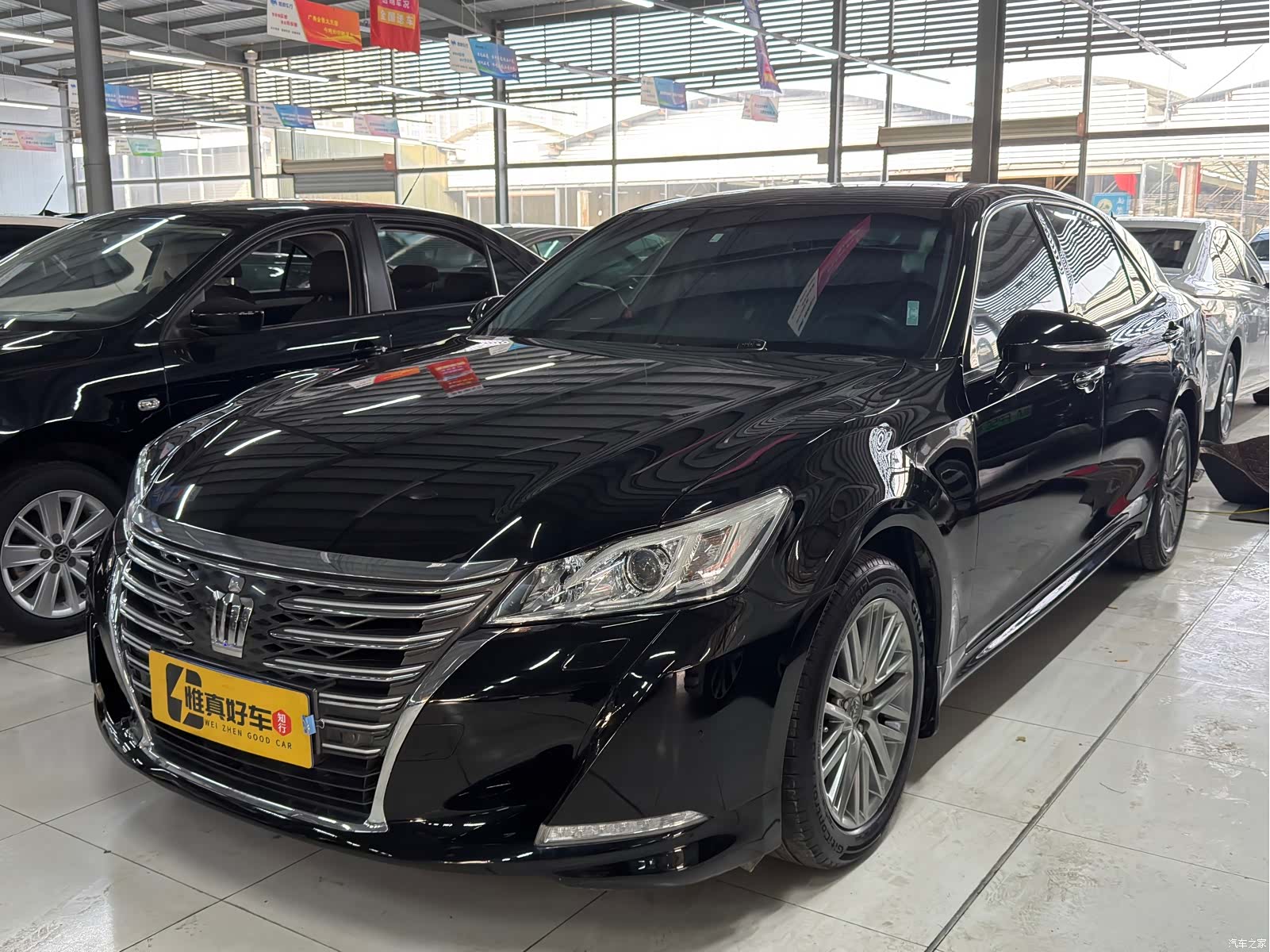 Toyota Crown, 2017 1