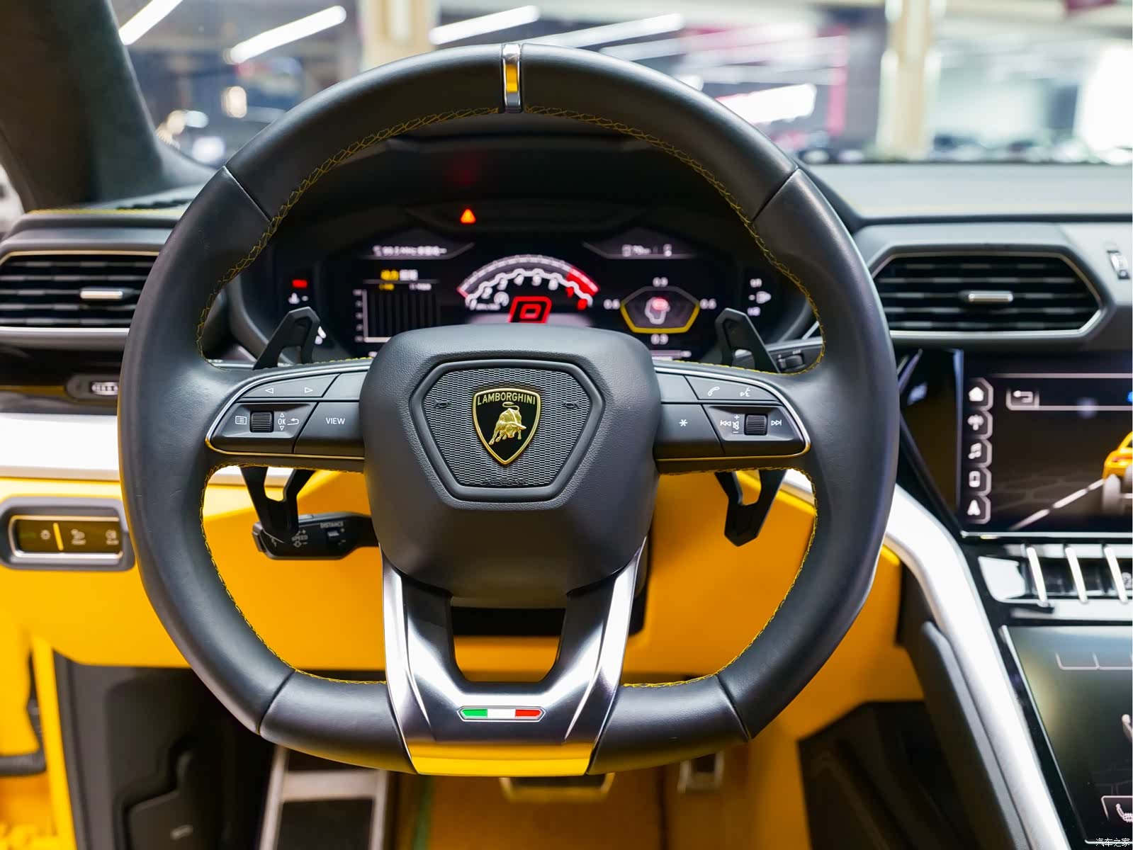 Lamborghini Urus, 2020 12