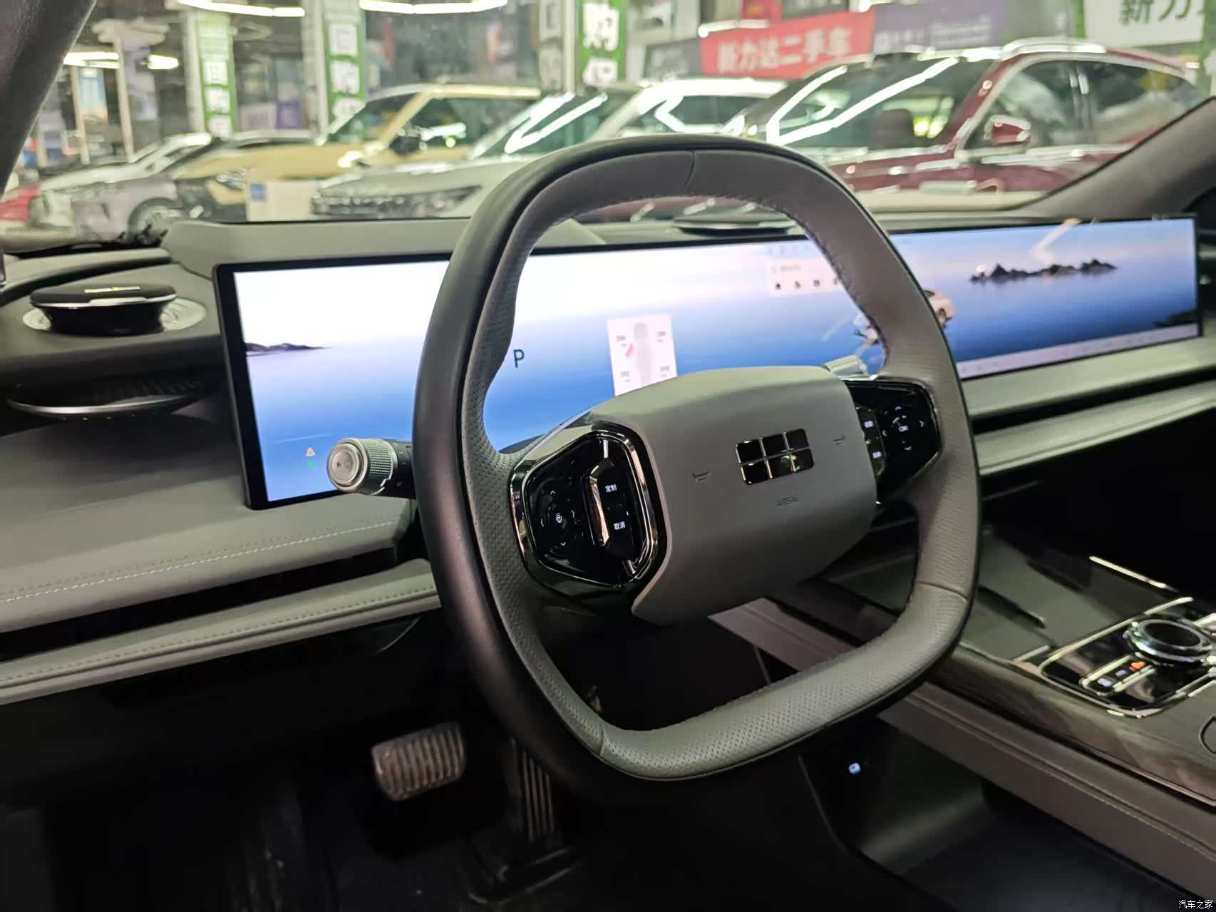Geely E8, 2025 7