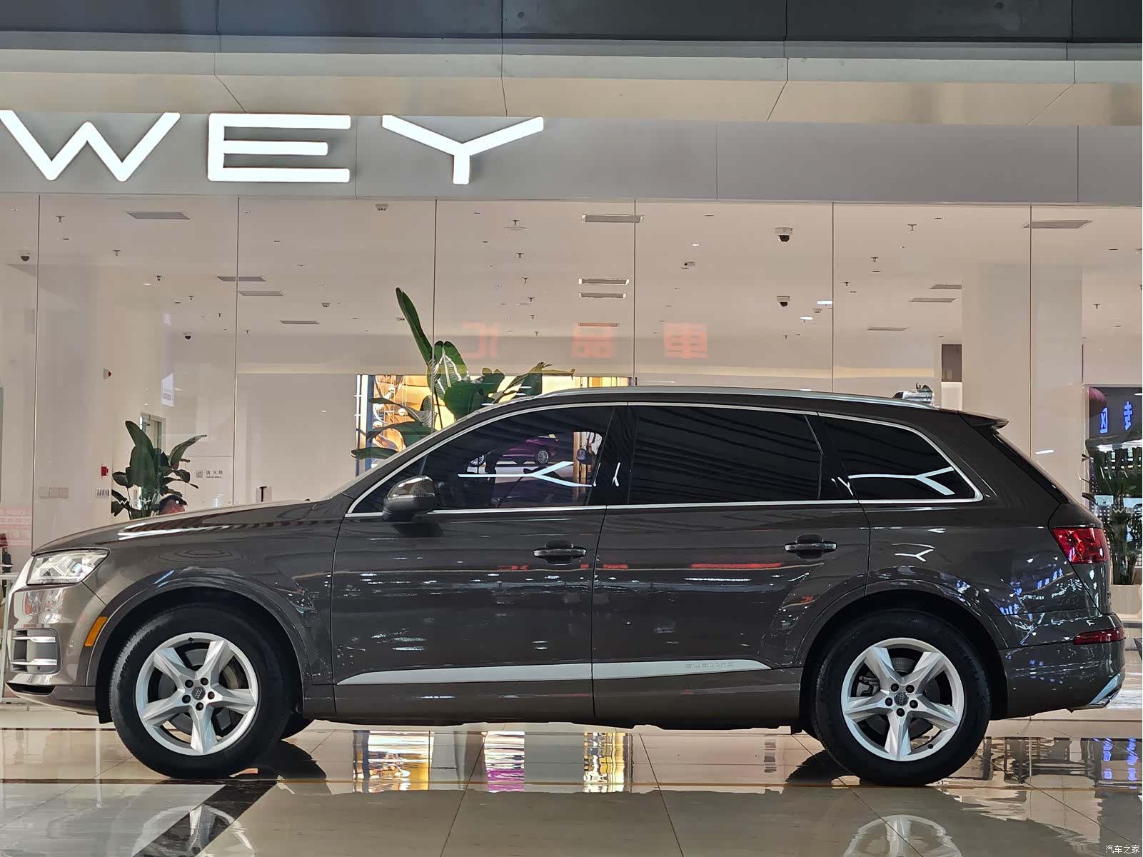 Audi Q7, 2016 7