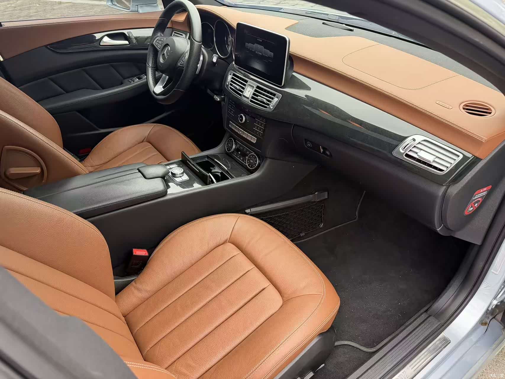 Mercedes-Benz CLS, 2015 7