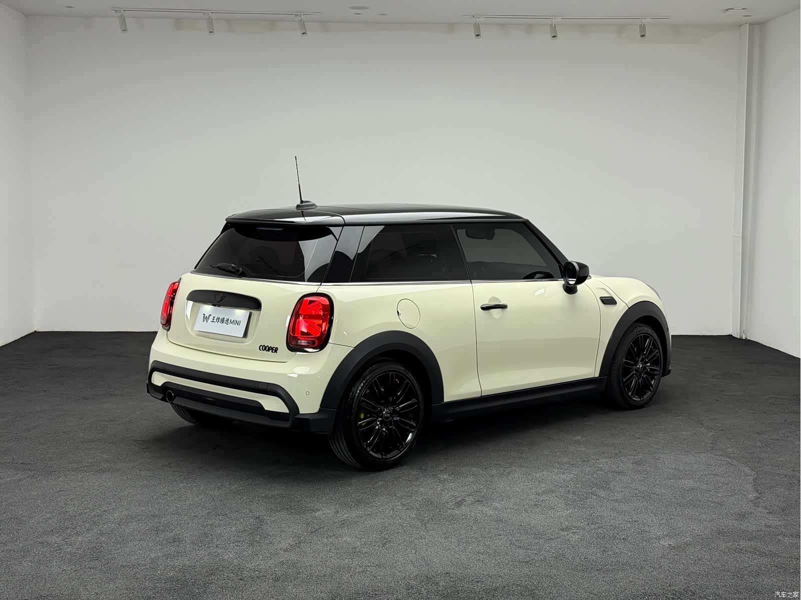 Mini Cooper, 2023 16