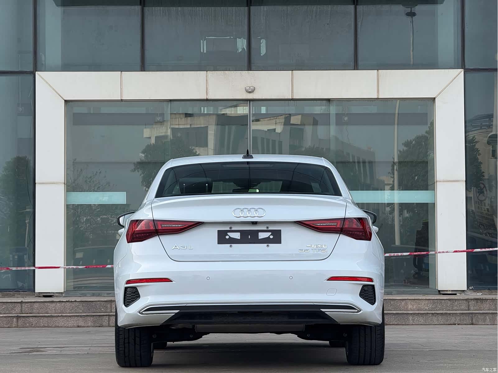 Audi A3, 2023 все фото