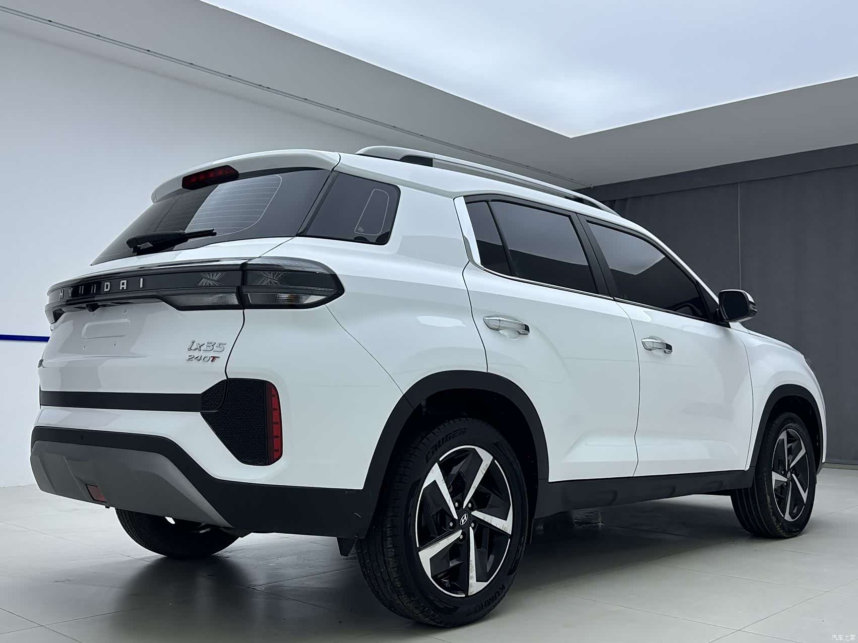Hyundai ix35, 2023 6