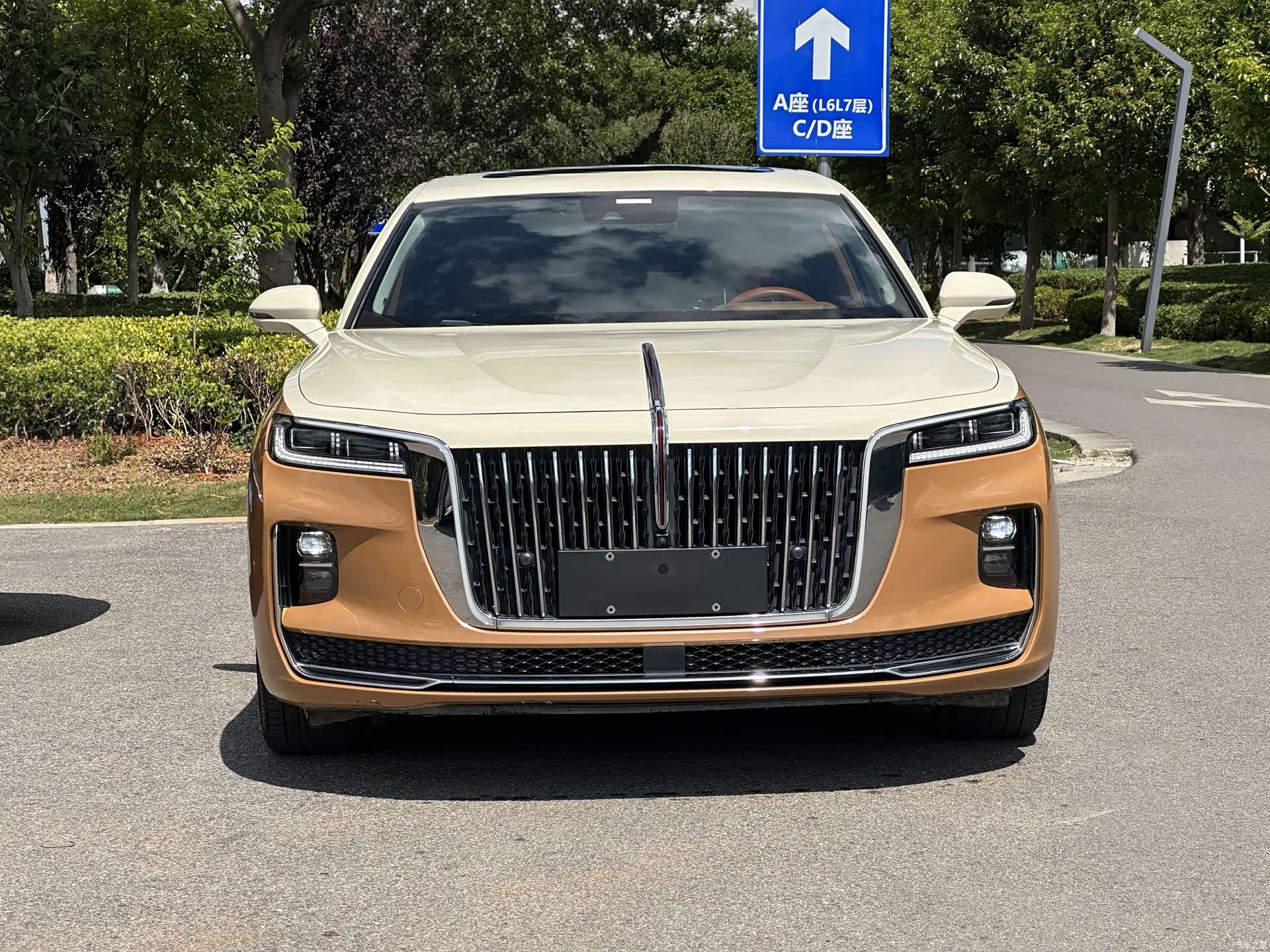 Hongqi H9, 2022 2