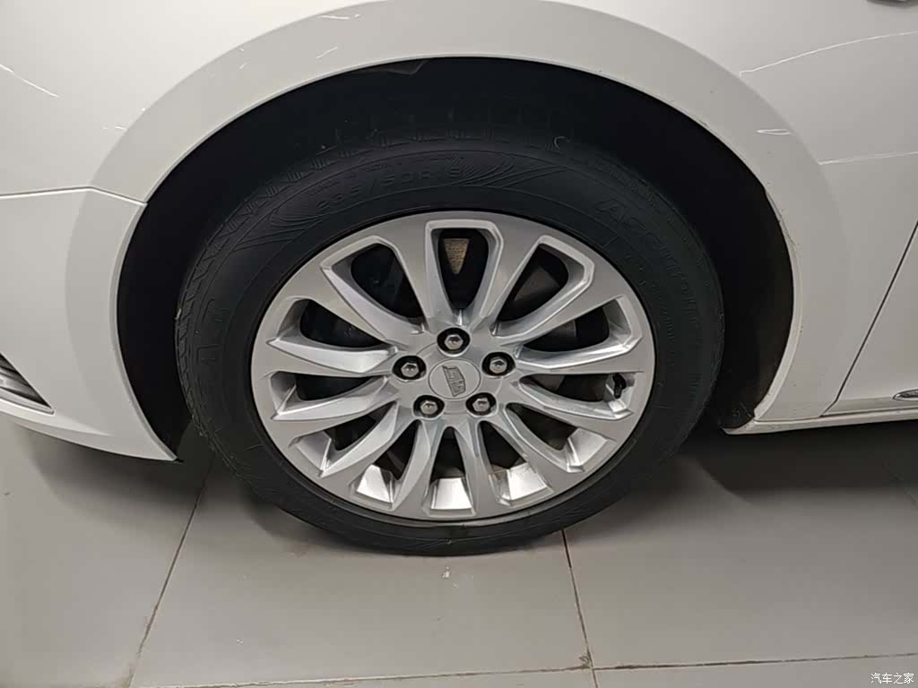 Cadillac XTS, 2019 23