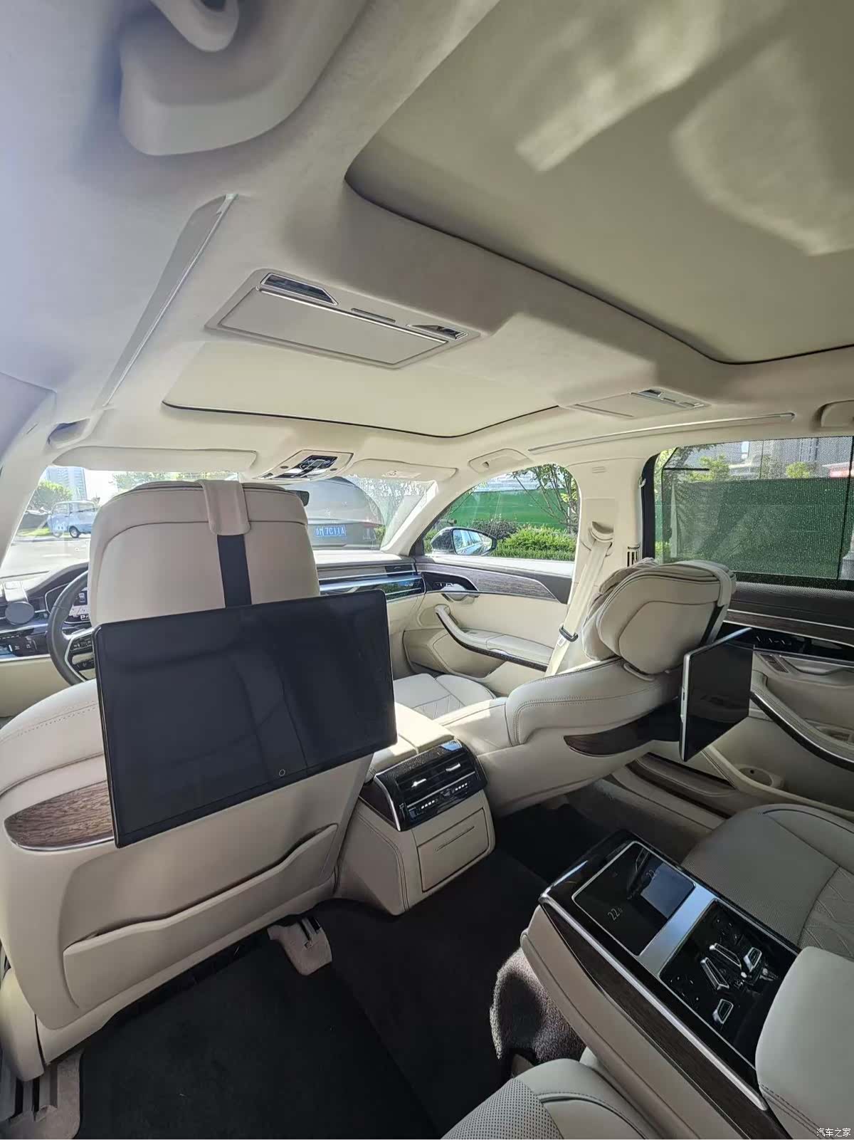 Audi A8L, 2024 все фото