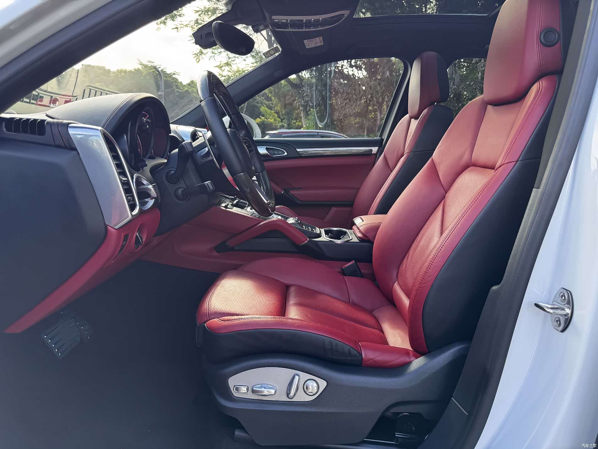Porsche Cayenne, 2016 12
