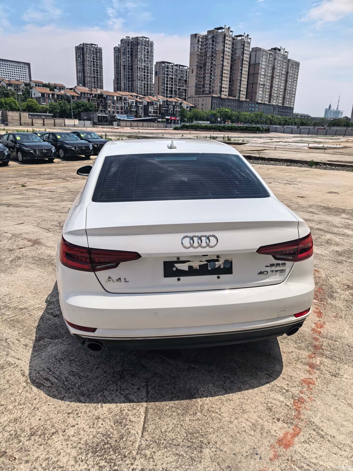Audi A4L, 2018 9