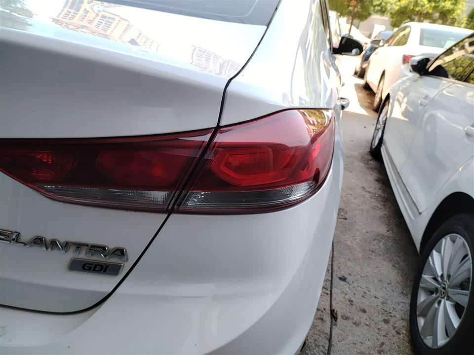 Hyundai Lead Hyundai Lead