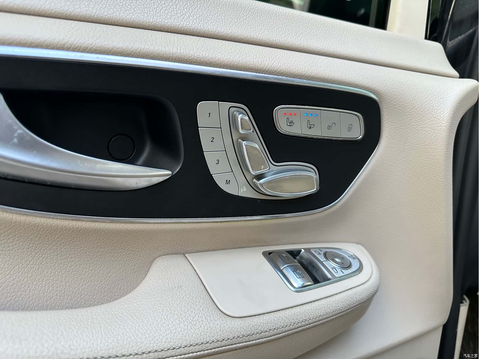 Mercedes-Benz V-Class, 2019 12