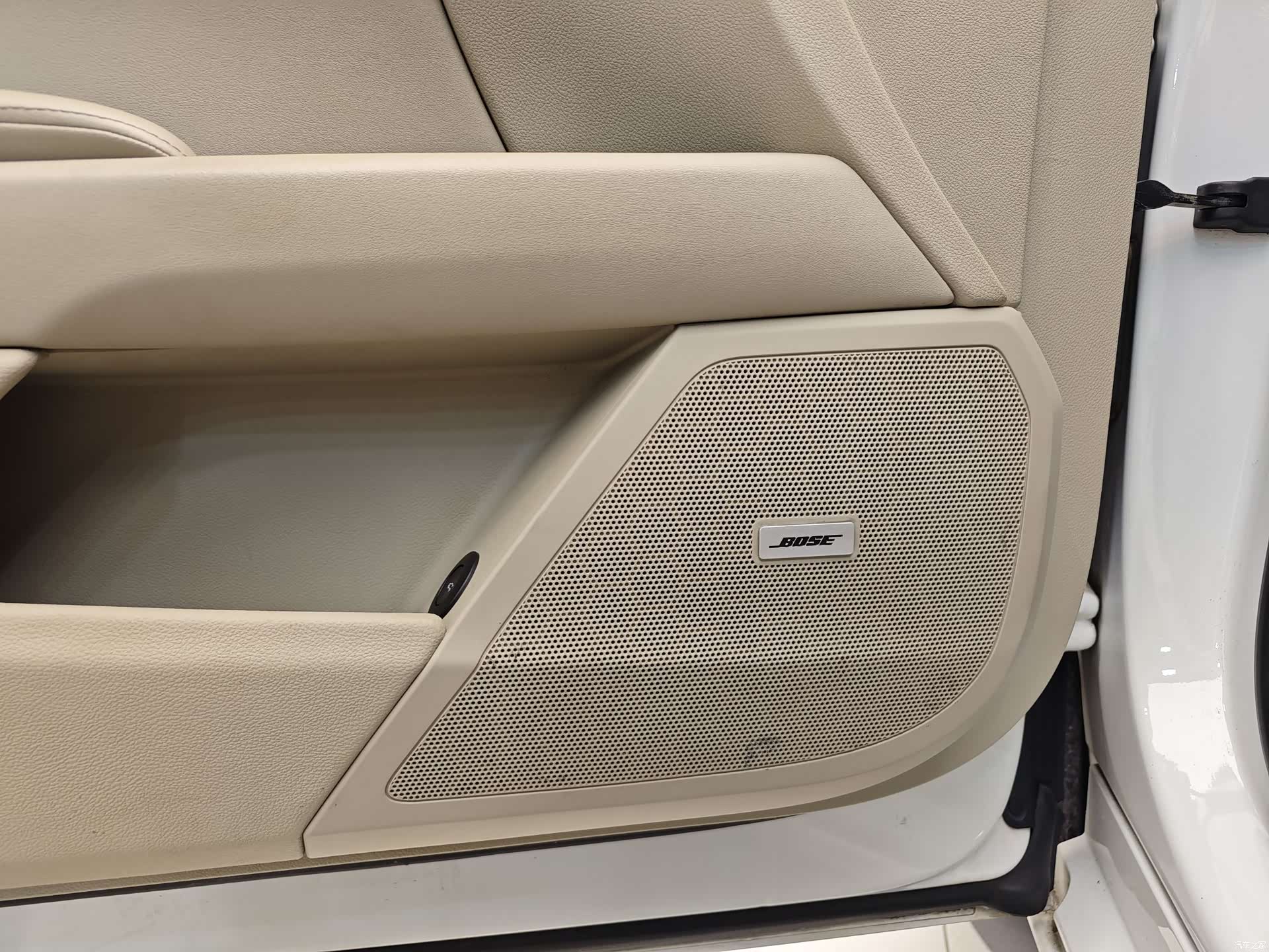 Cadillac XTS, 2015 11