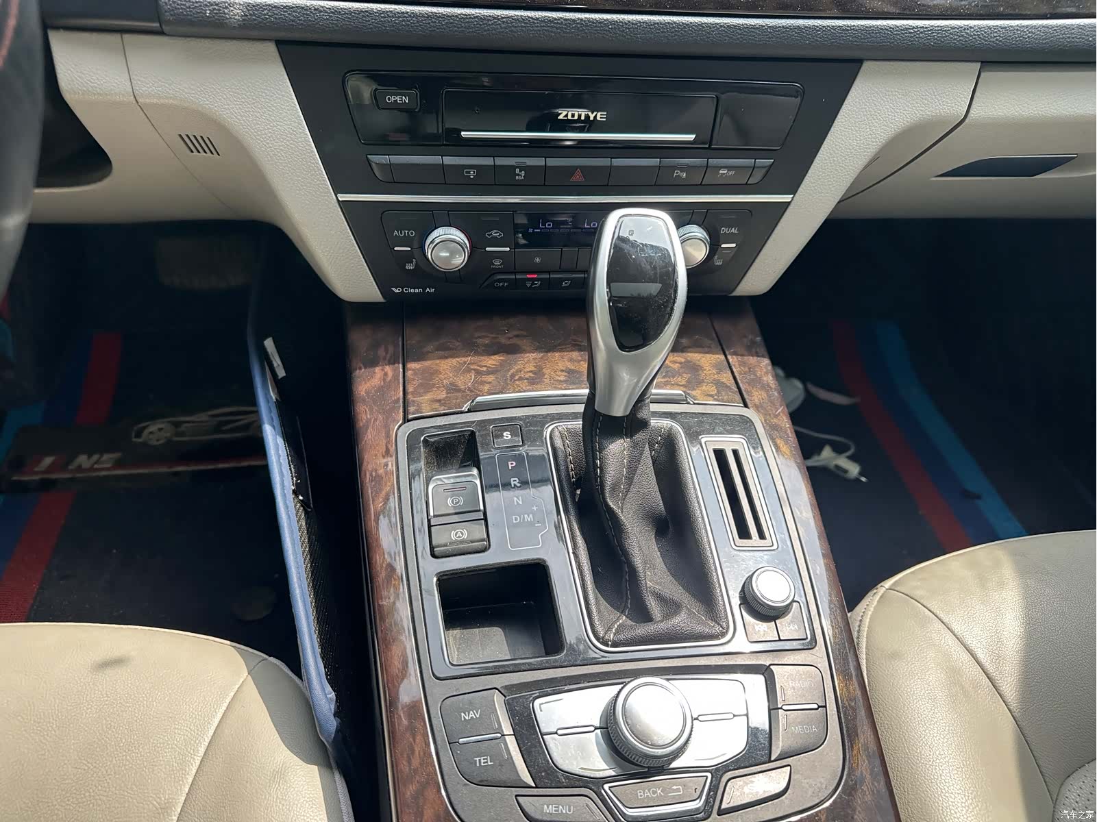 Zotye Z700, 2016 10