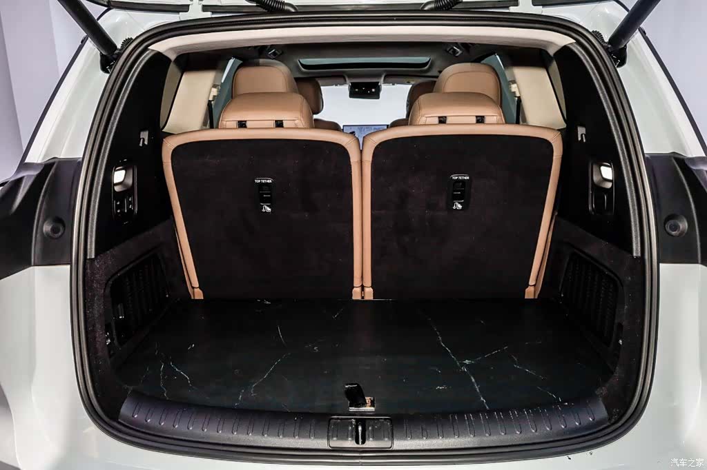Li Auto i8, 2025 6