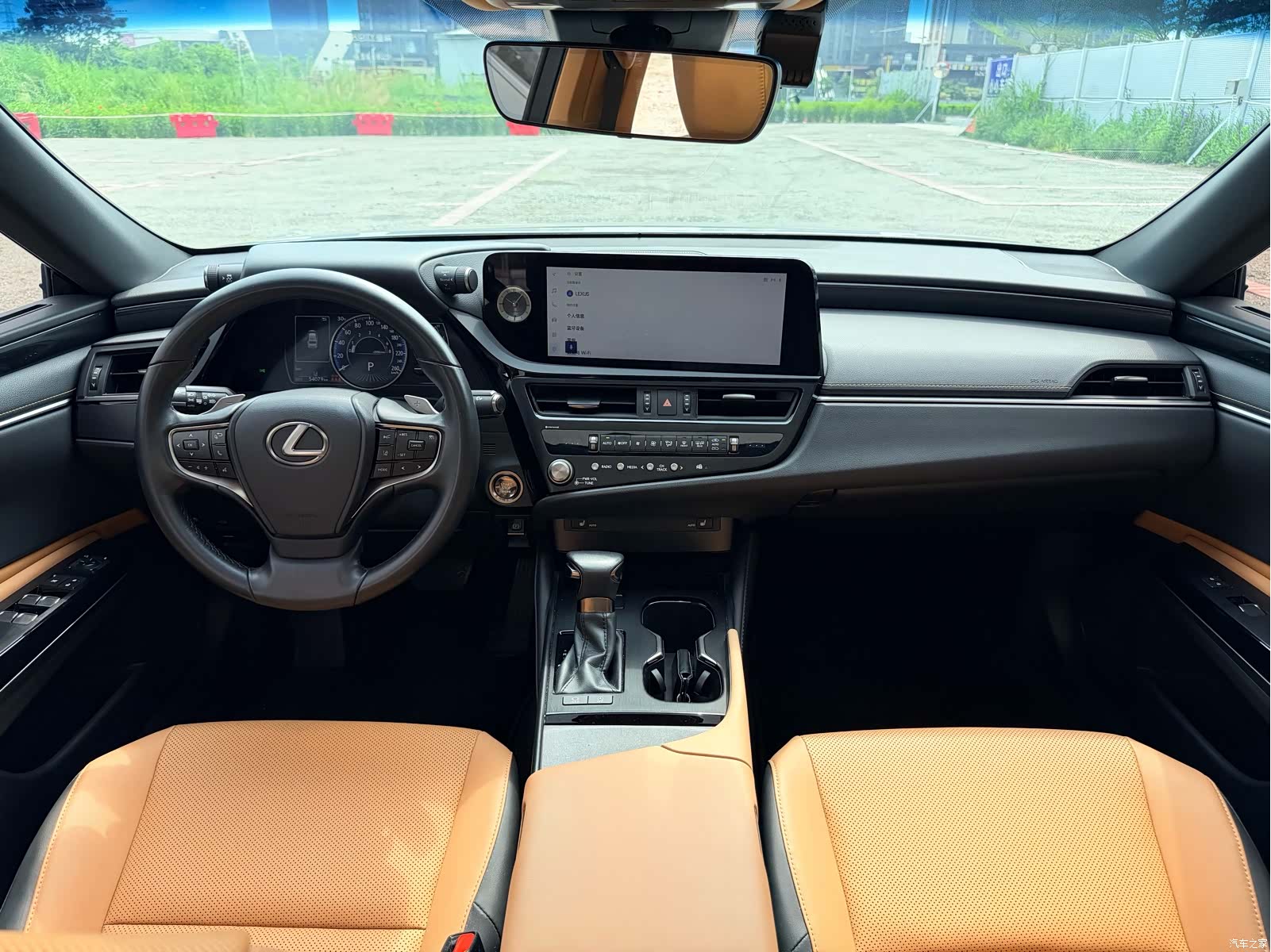 Lexus ES, 2022 8