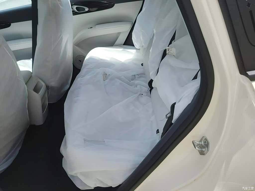 Geely Xingyuan, 2026 17