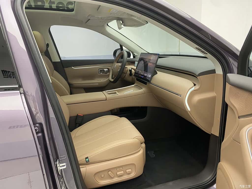 Leapmotor C10, 2026 18