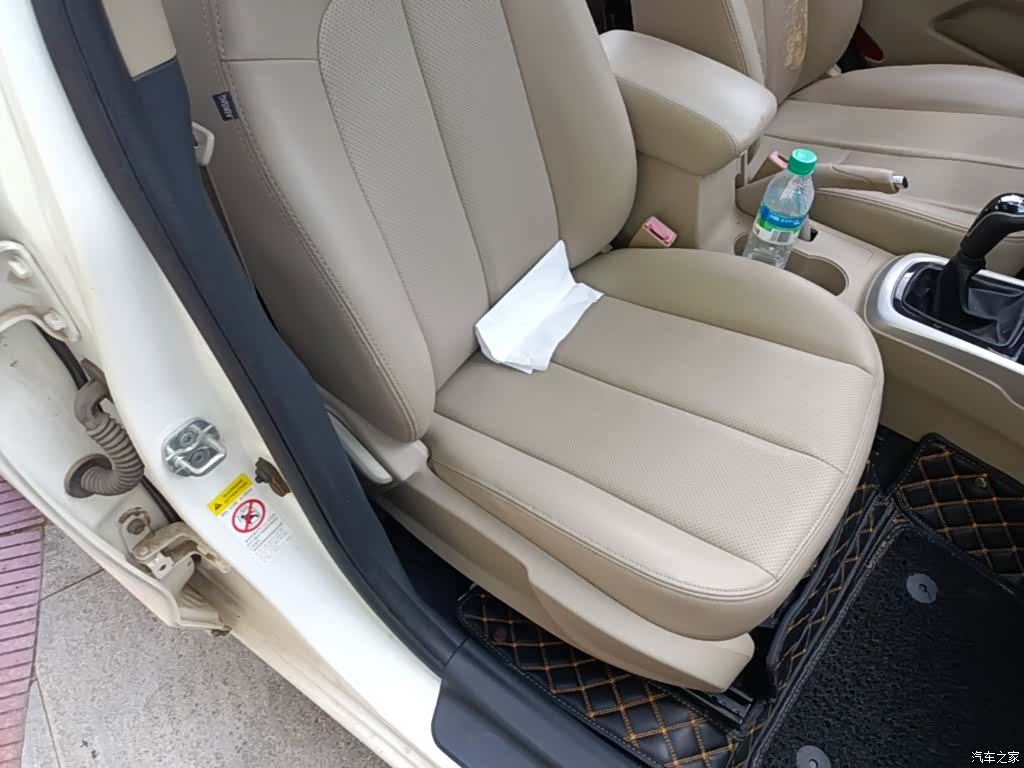 Changan Eado, 2015 25