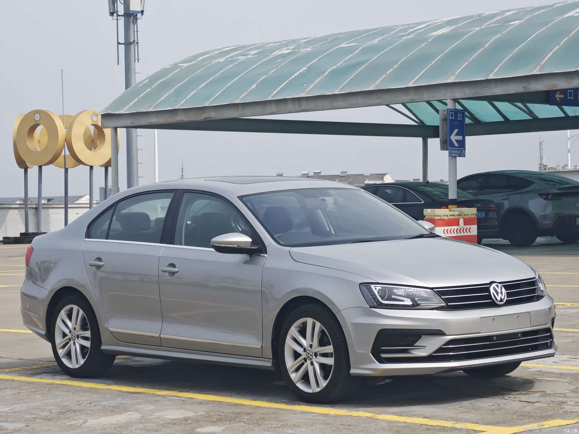 Volkswagen Sagitar, 2019 3