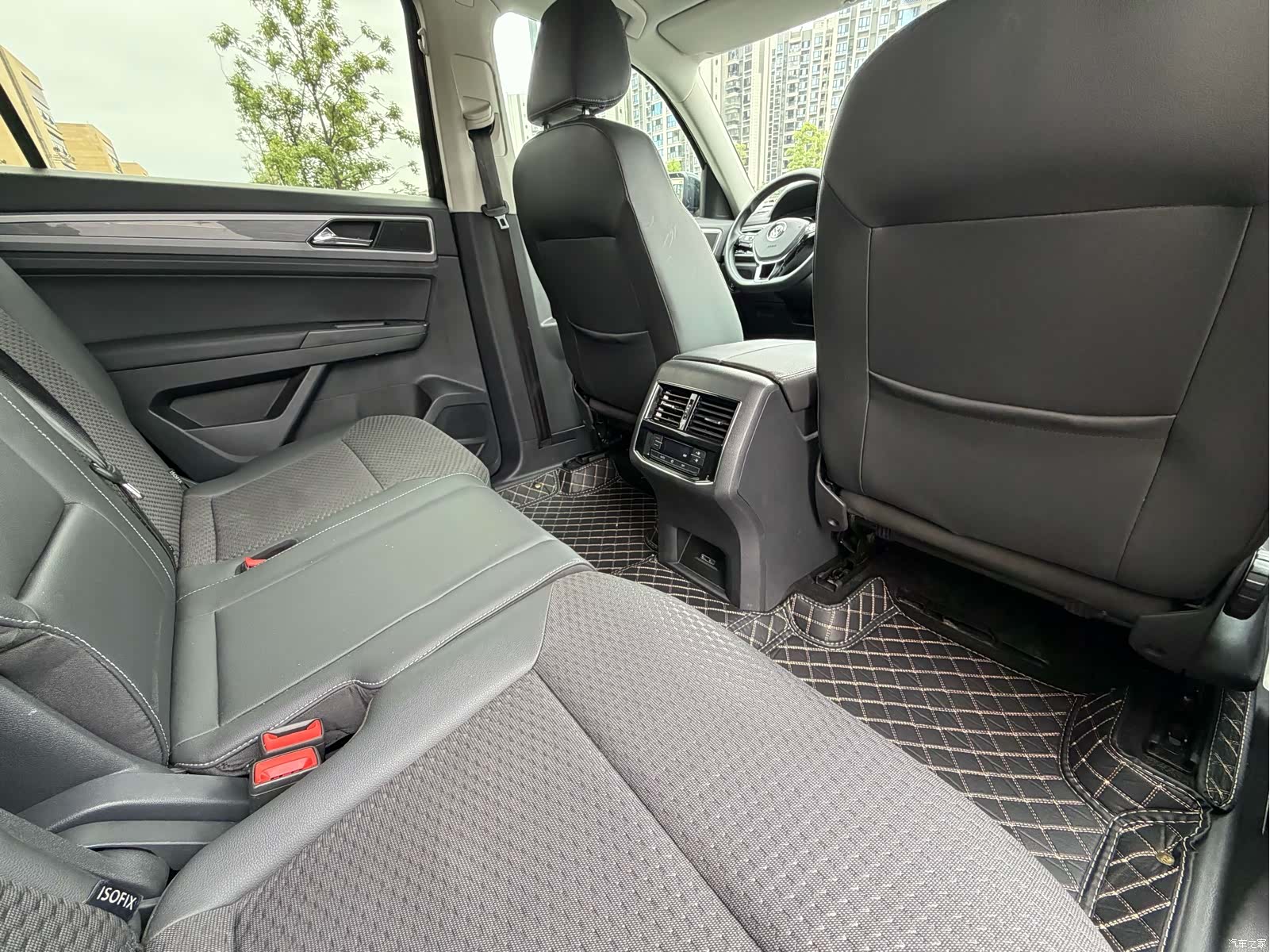 Volkswagen Teramont, 2018 10