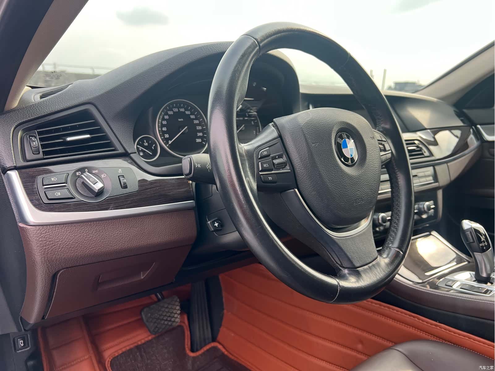 BMW 5 Series, 2015 13