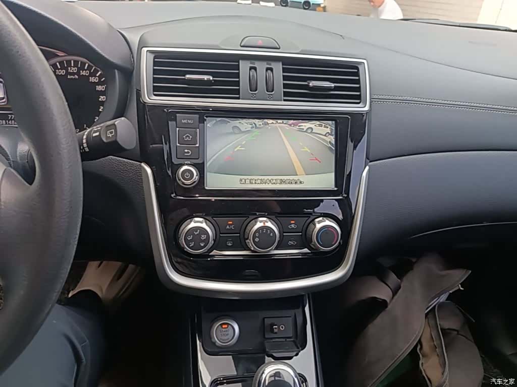 Nissan Tiida, 2016 13