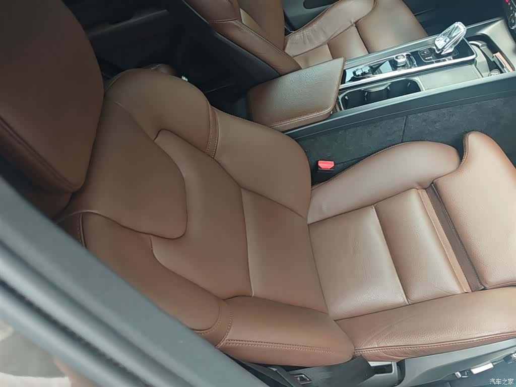 Volvo XC60, 2021 25