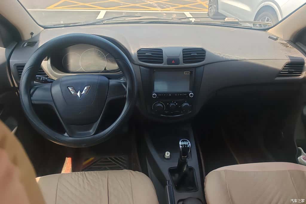 Wuling Hongguang, 2017 12