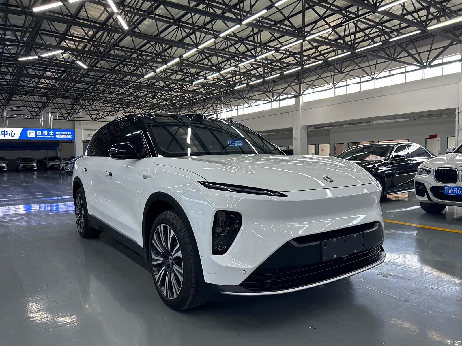 NIO ES8, 2023 3