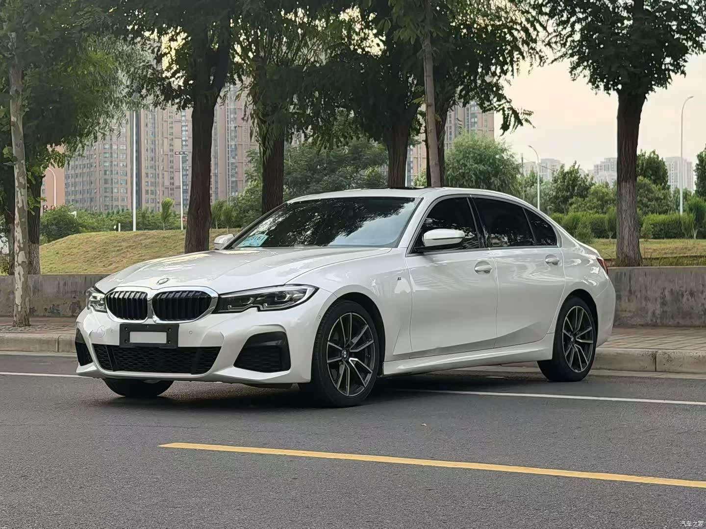 BMW 3 Series, 2020 1