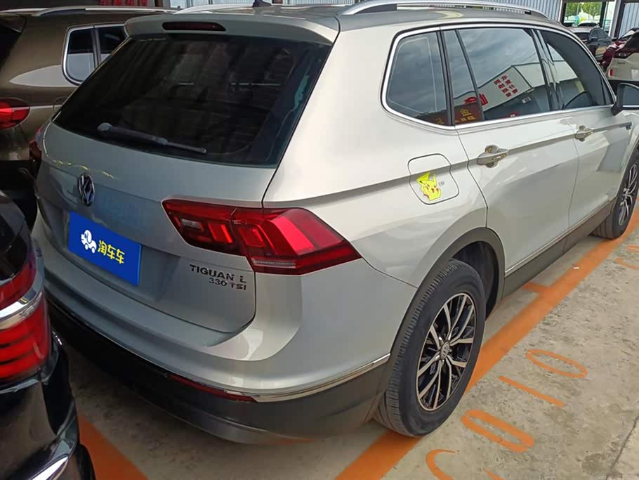 Volkswagen Tiguan L