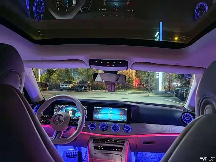 Mercedes-Benz E-Class, 2023 25