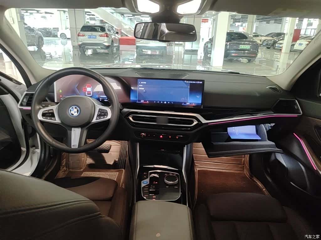 BMW i3, 2024 10
