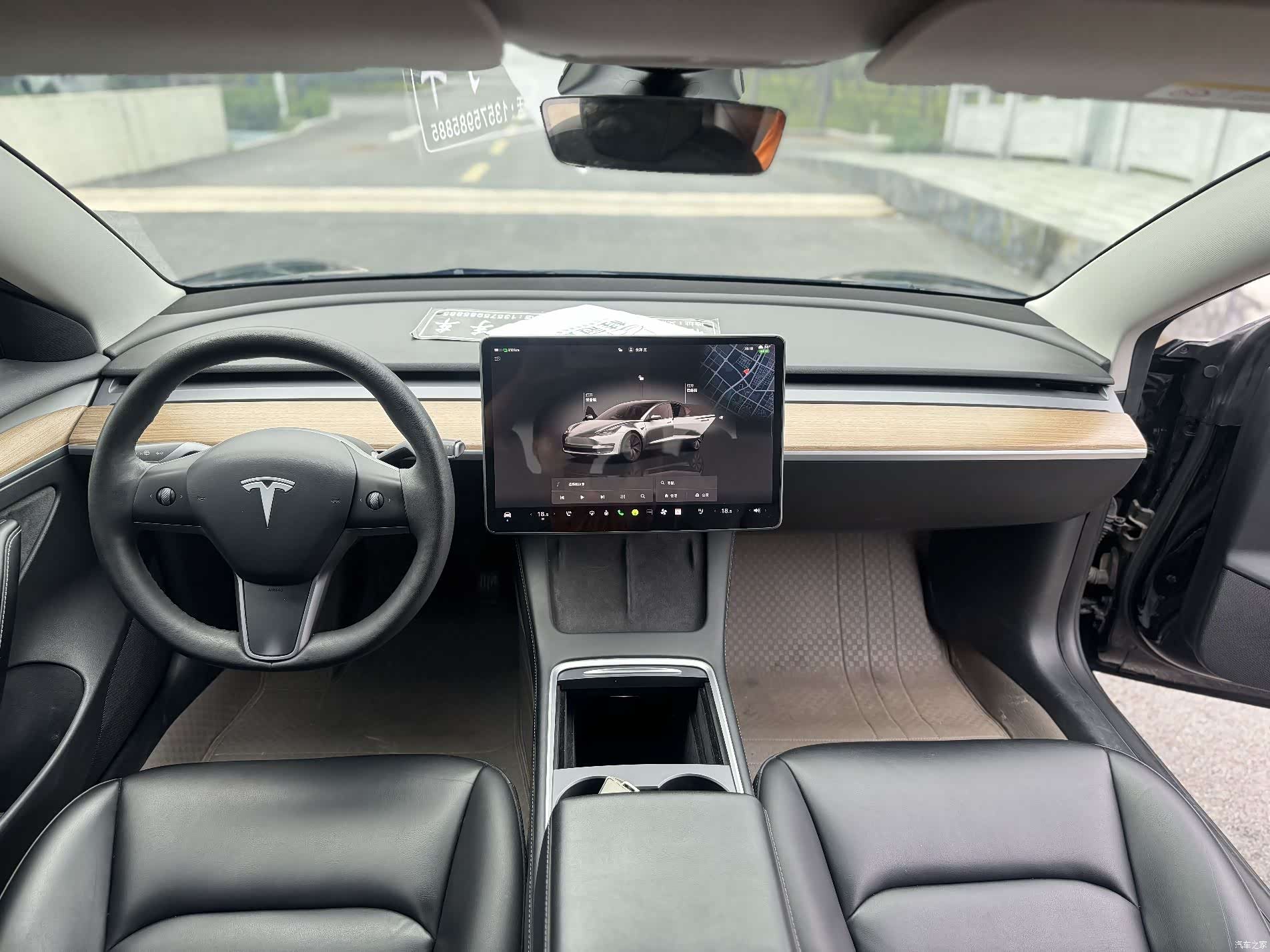 Tesla Model 3, 2023 6