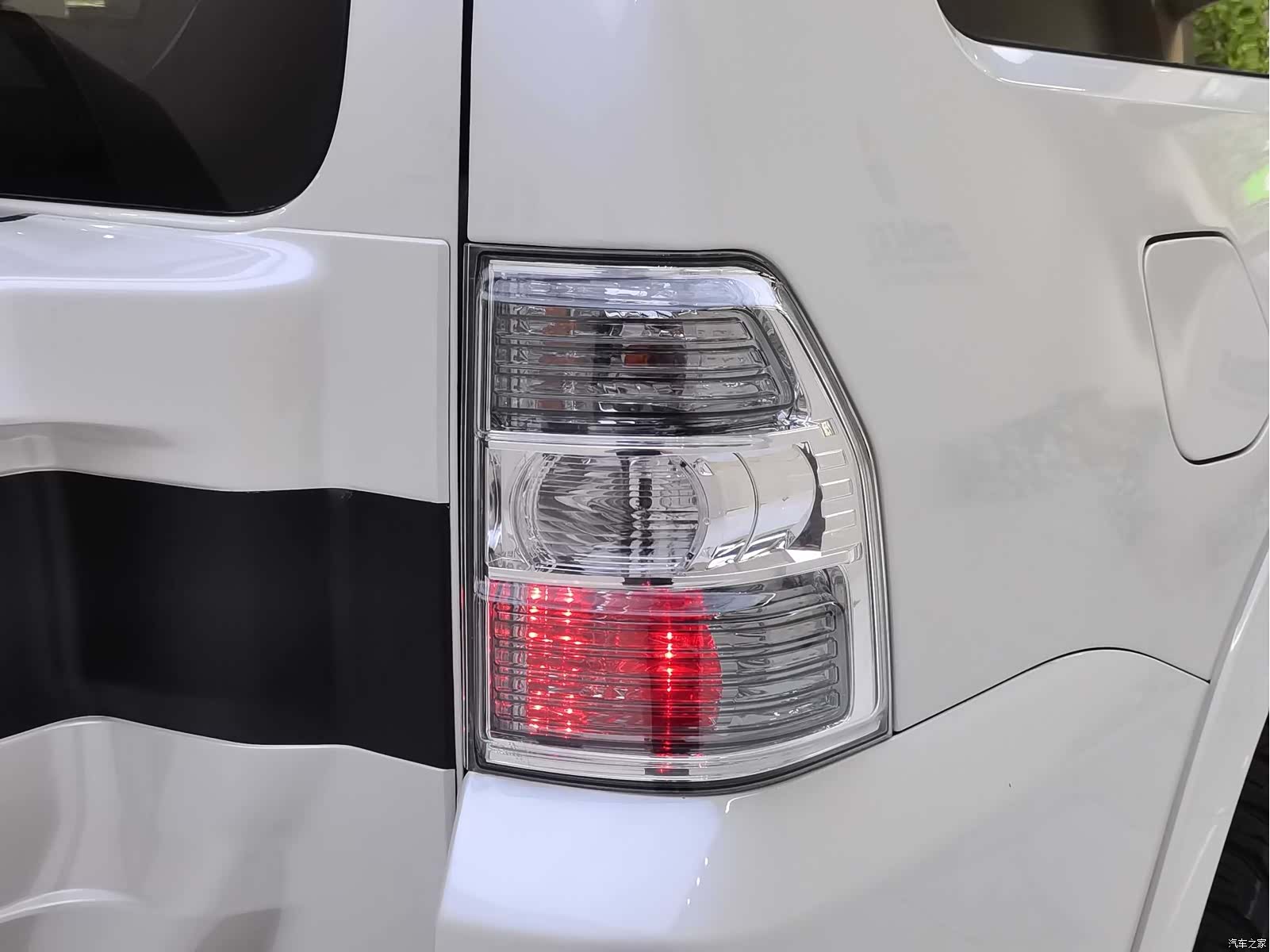 Mitsubishi Pajero, 2019 32