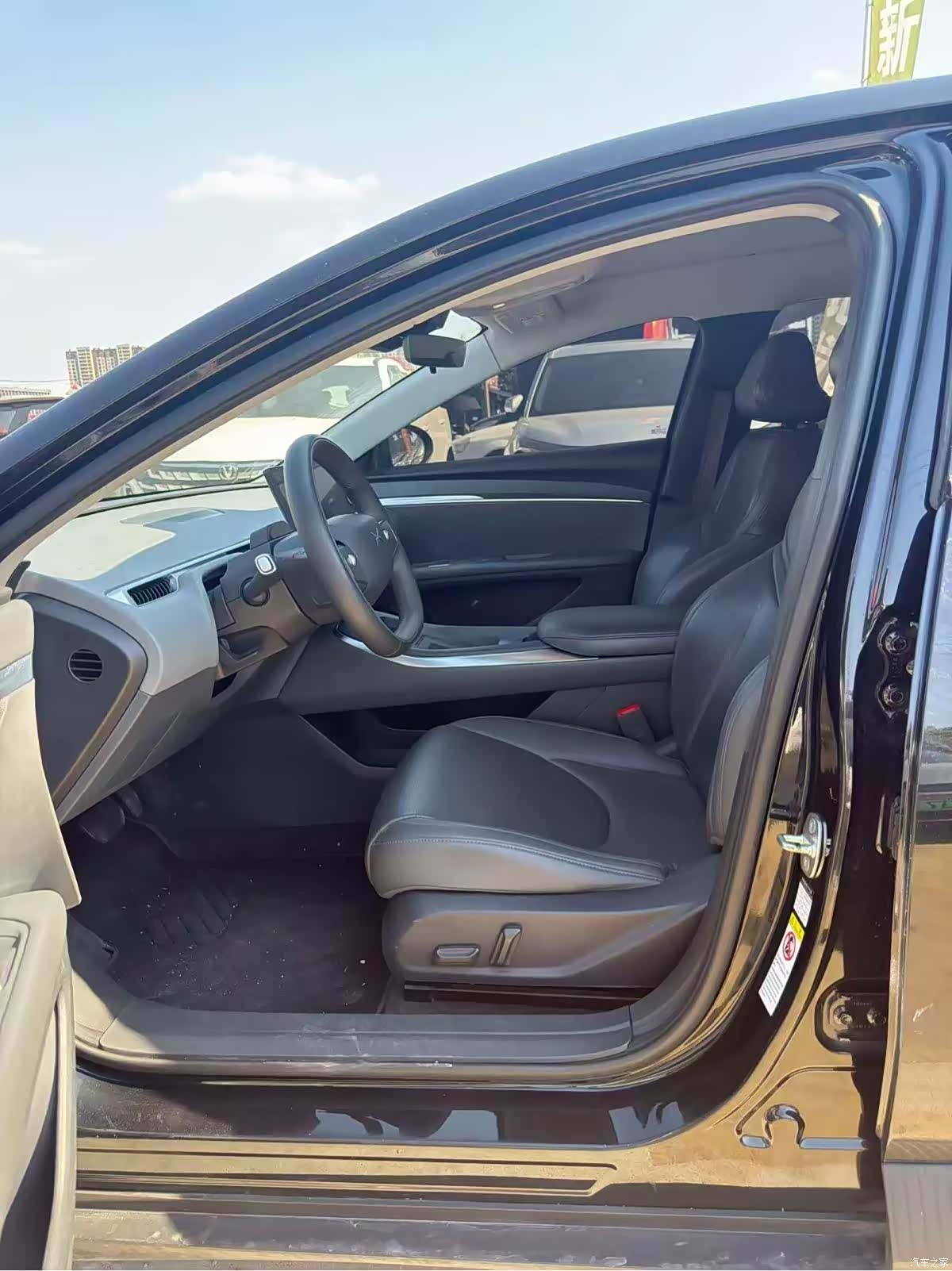 Xpeng Mona M03, 2025 4