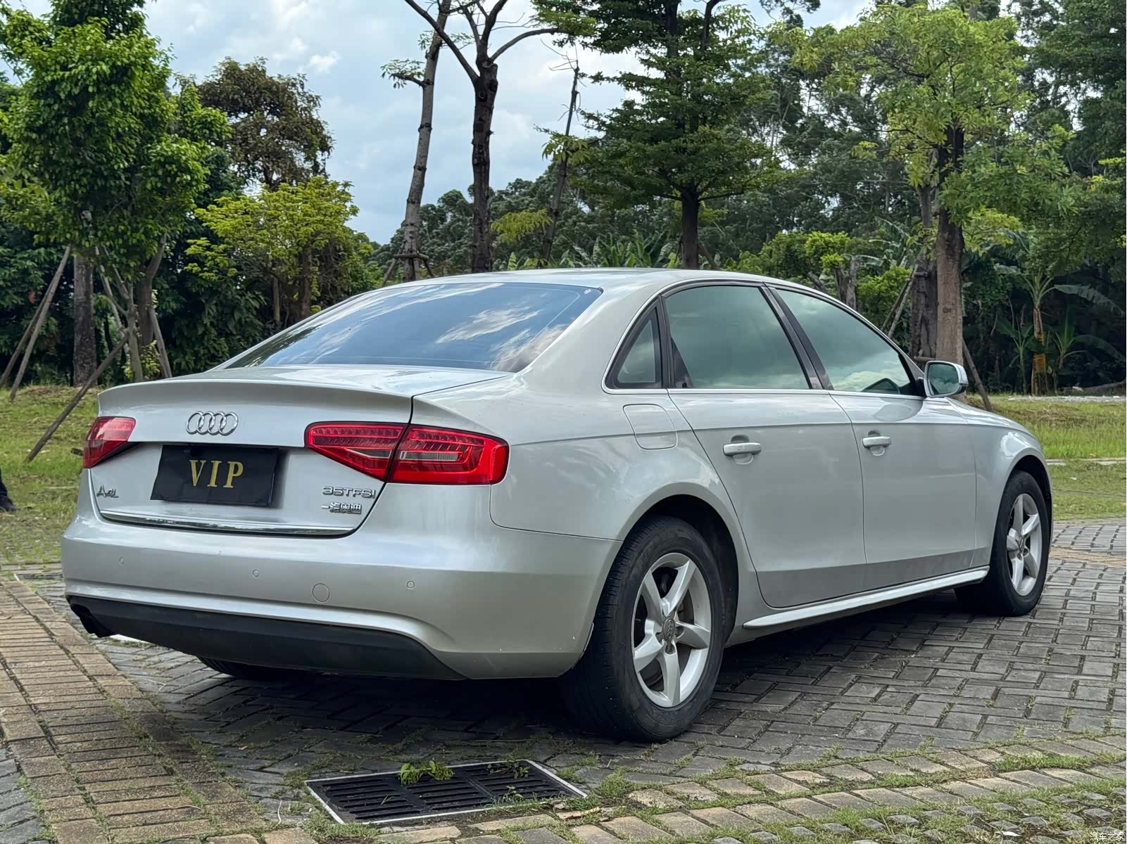 Audi A4L, 2013 17