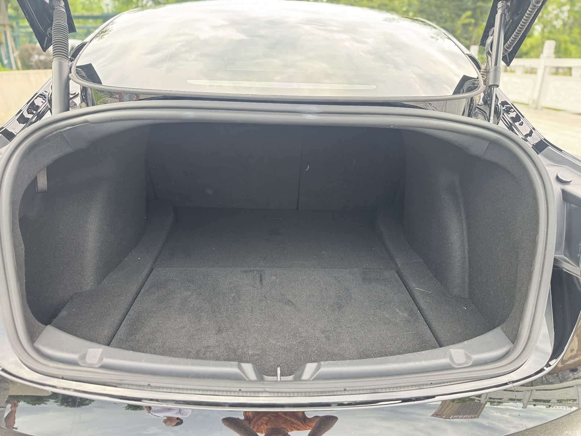 Tesla Model 3, 2023 11