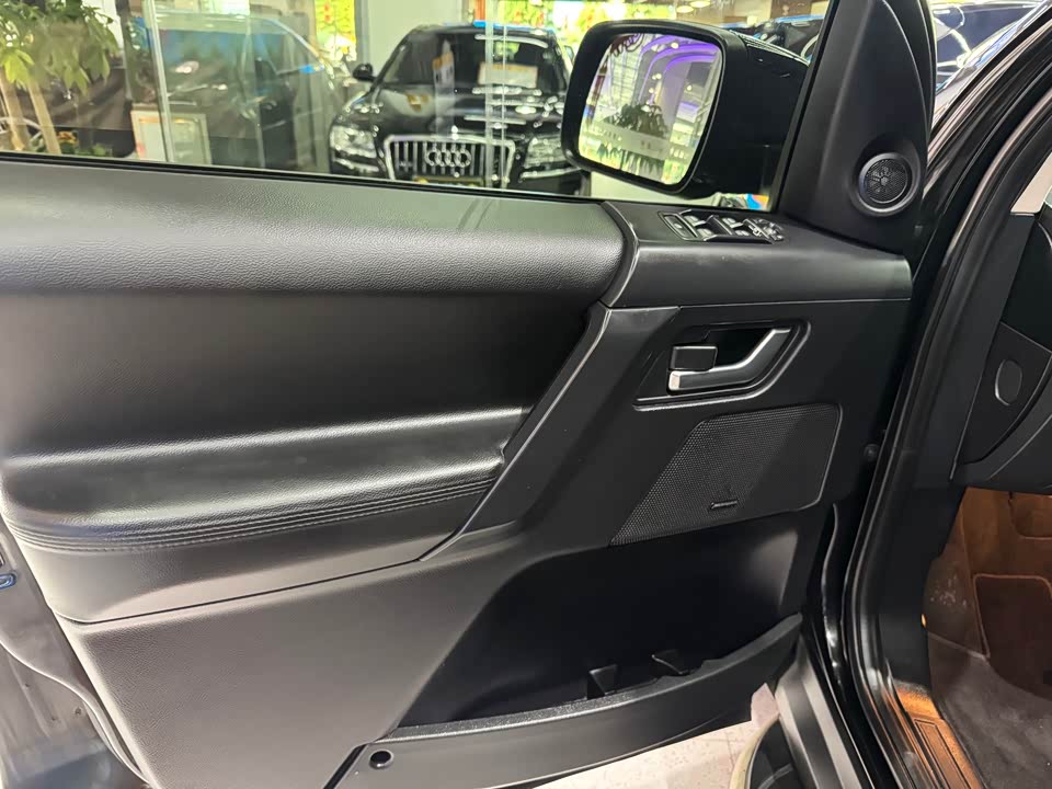 Land Rover Freelander 2