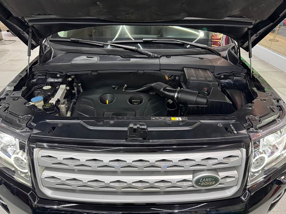 Land Rover Freelander 2