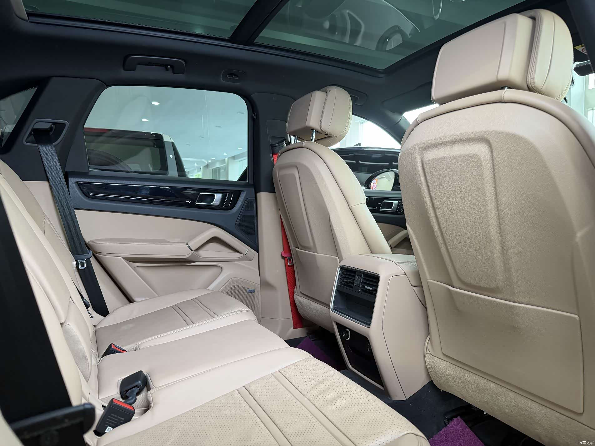 Porsche Cayenne, 2018 14