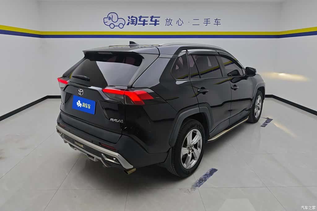 Toyota RAV4, 2020 3