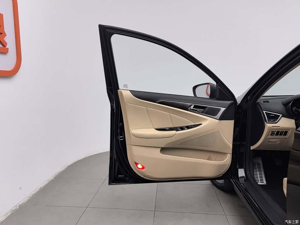 Changan Eado, 2016 8