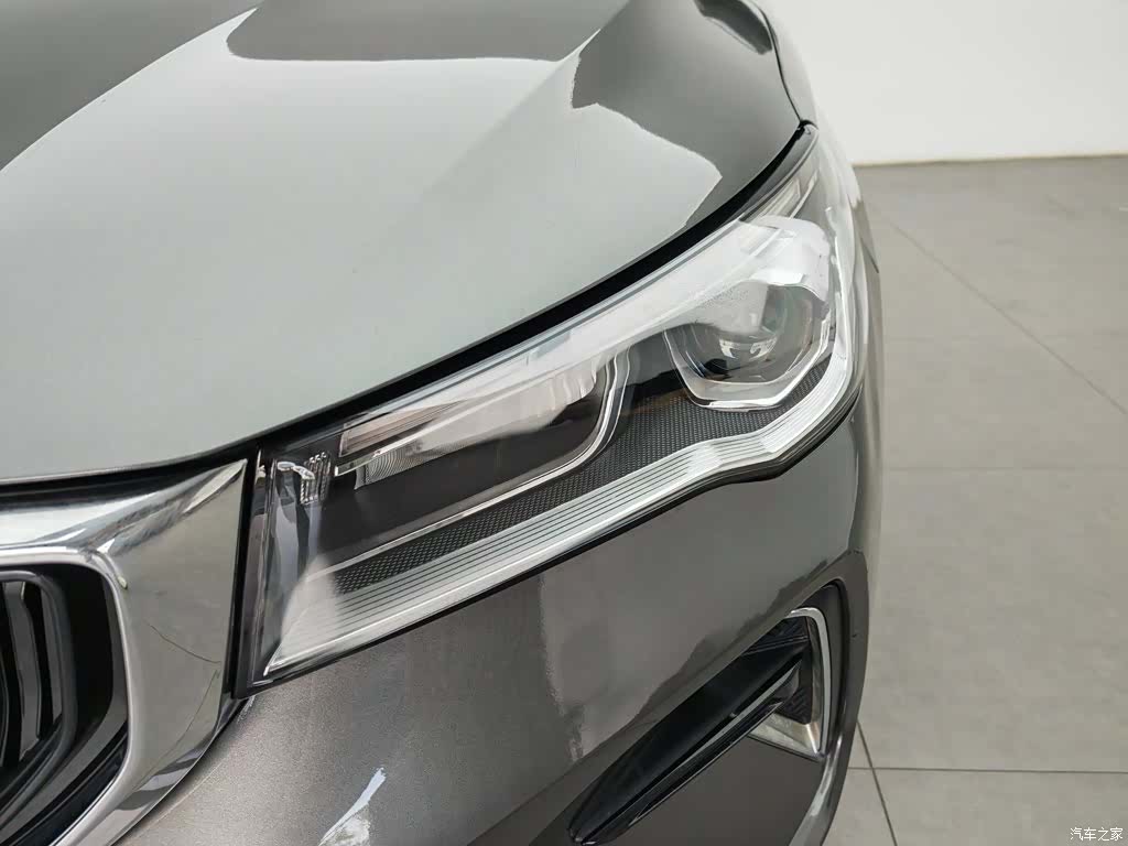 Geely Emgrand, 2022 7