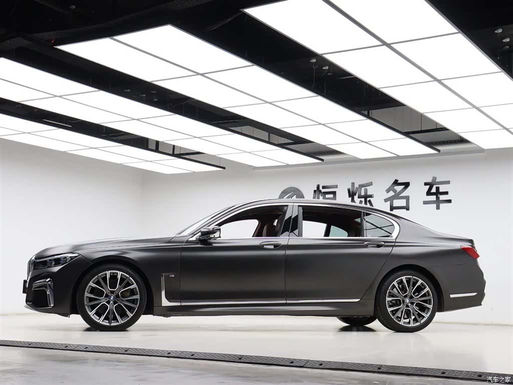BMW 7 Series, 2020 35