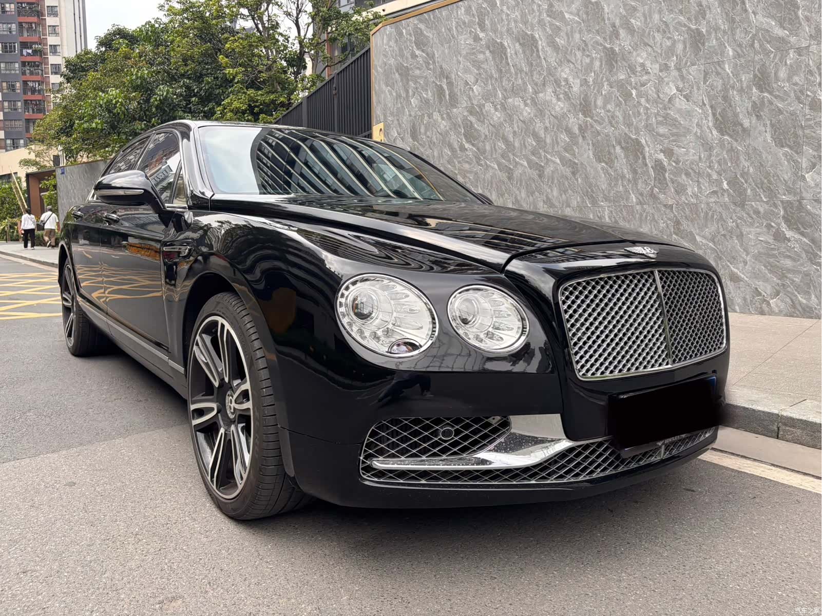 Bentley Flying Spur, 2011 2
