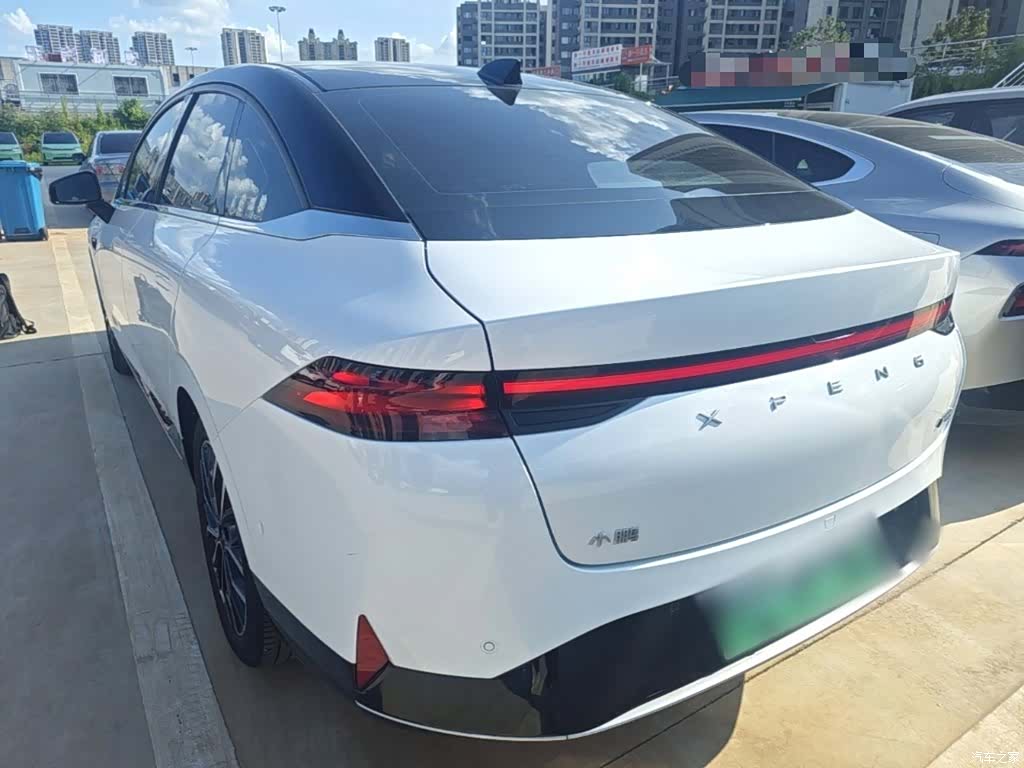 Xpeng P5, 2021 все фото